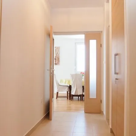 Mastarip - #73650 Apartment