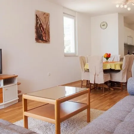 Mastarip - #73650 Apartment